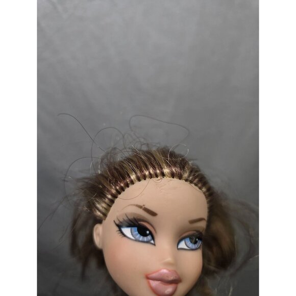 Bratz Twinz Valentina and Oriana- Read Description - Picture 13 of 16